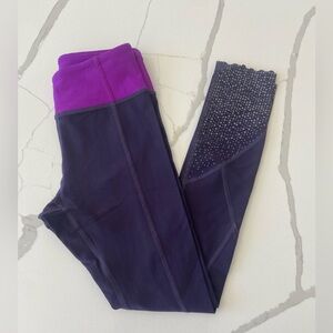 Lululemon Luxtreme leggings with cute scalloped design